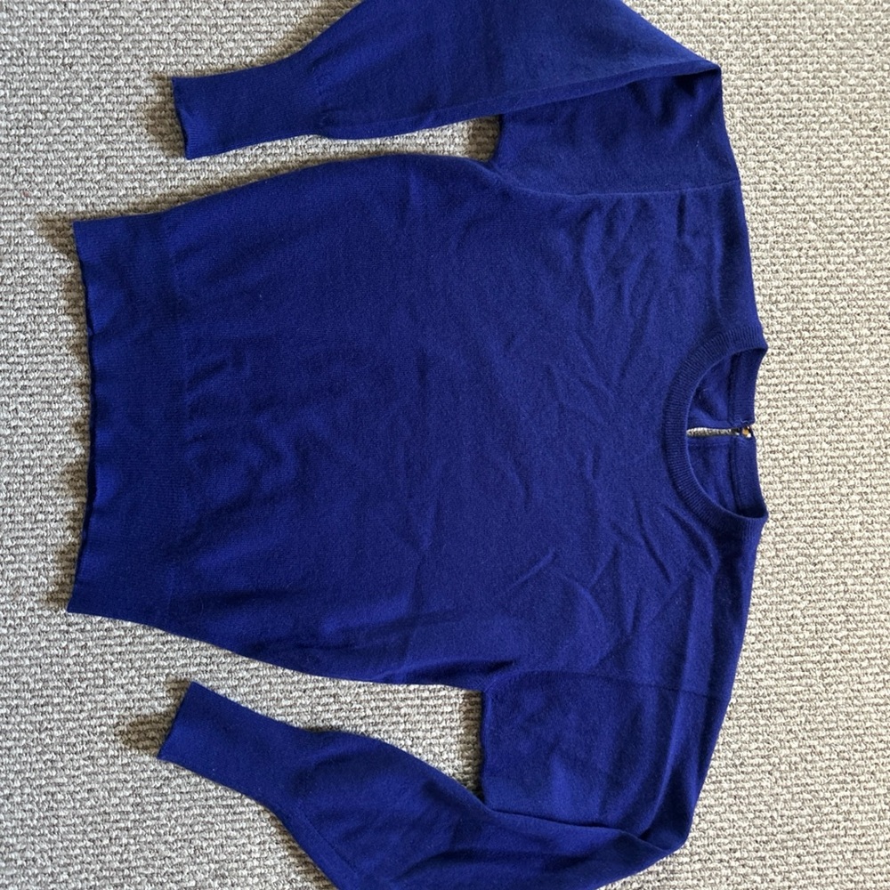 Hermes Royal Blue Crew Neck Sweater size xs 100% cashmere